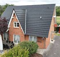Friesengiebelhaus mit 6 Zimmern in ruhiger Randlage - Blick über die Felder - Sassenburg Dannenbüttel
