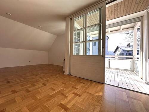  Schlafzimmer mit großem Balkon - 