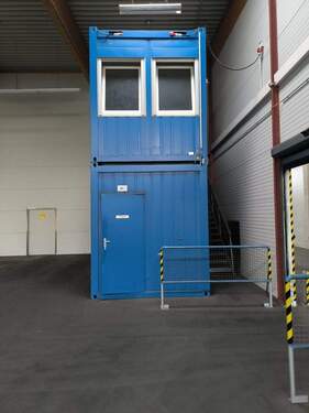 Umkleide-Bürocontainer (Halle rechts) - 