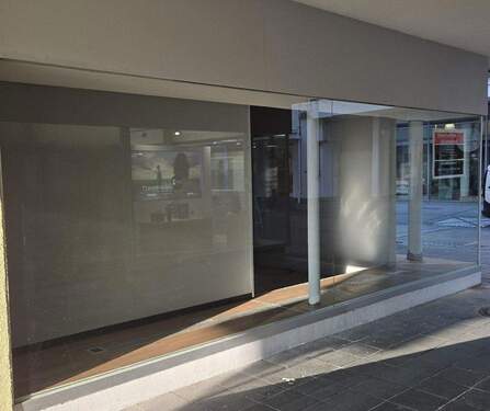 Nebenschaufenster - Gewerbeobjekt (Büro, Produktion, Verkauf) in Singen