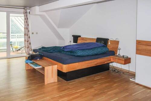 Schlafzimmer_2_OG_Sicht_2 - 