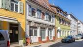 Außenansicht 3 - Projekt mit Potenzial: Wohn- und Geschäftshaus mit Ladenfläche & vorbereitetem DG-Ausbau