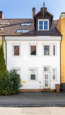 Außenansicht 2 - Mehrfamilienhaus, Wohnhaus mit 206,00 m&sup2; in Oberndorf zum Kaufen