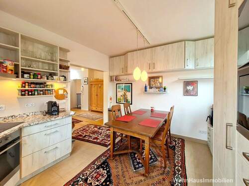 Blick von der Küche zur Diele - 