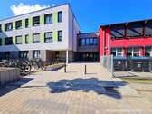Grundschule ca. 1,5 km entfernt - 