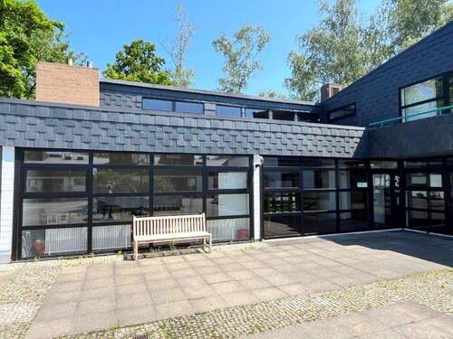 Gemeinschaft_Hof_Sitzbank - 