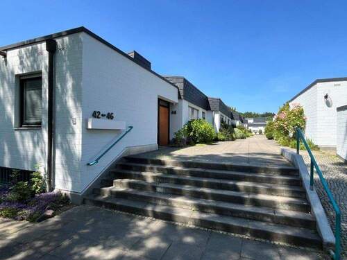 Blick_in_Wohnanlage - 4 Zimmer Reihenmittelhaus in Berlin