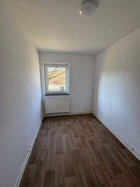 2. Schlafzimmer / Arbeitszimmer - 3 Zimmer Etagenwohnung in Langelsheim