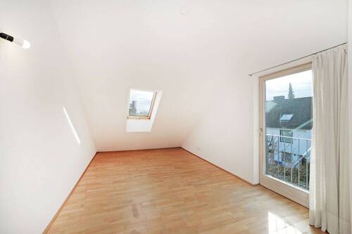 DG Anbau Blick nach Süd-Osten - 