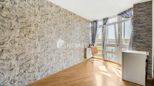 Wohnzimmer 2 - 2 Zimmer Etagenwohnung in Ludwigshafen a.R.