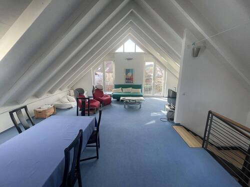 Offenes Dachstudio - 7 Zimmer Einfamilienhaus in Jestetten