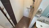 Dusche im Gäste-WC - 