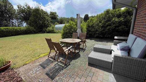Terrasse hinter dem Haus - 