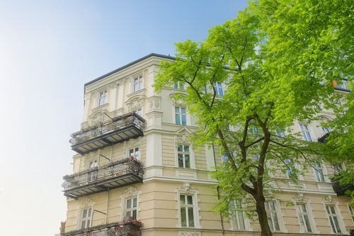Fassade - Stilvolle Altbauwohnung nahe Schillerkiez - Saniert & Top-Lage nahe dem Volkspark Hasenheide