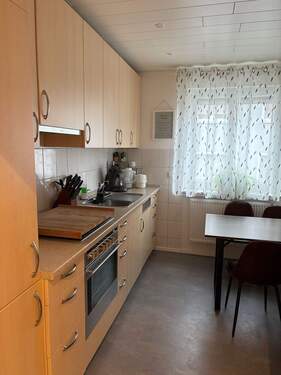 .. Küche inklusive ! - 3 Zimmer Etagenwohnung in Kitzingen