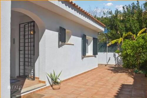 Eingang/entrada/entrance - 