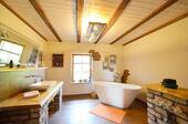 Badezimmer im Erdgeschoss - 