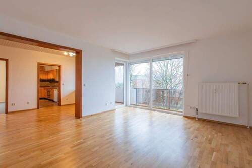 Wohnzimmer - 2 Zimmer Etagenwohnung zum Kaufen in Büdelsdorf