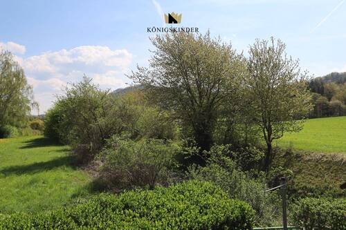 Grün neben dem Haus - Einfamilienhaus mit 102,00 m&sup2; in Schwäbisch Gmünd zum Kaufen