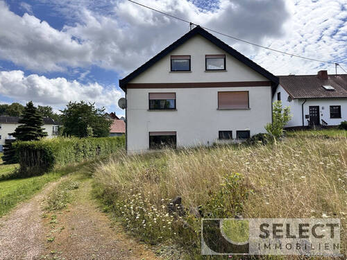 Ansicht - 9 Zimmer Mehrfamilienhaus, Wohnhaus in Freisen / Asweiler