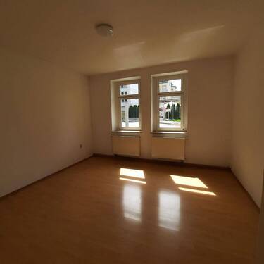 Wohnzimmer - 2 Zimmer Etagenwohnung zur Miete in Gera