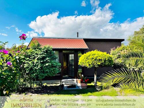 Hausansicht Süd Eingang - 3 Zimmer Bungalow in Oberkrämer / Schwante