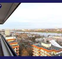 Wohngenuss & Rheinblick, frisch modernisierte 3 Zimmer mit Rundum-Panorama-Balkon, neues Bad, Aufzug - Köln Bayenthal