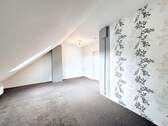 Zimmer im Dachgeschoss... - 