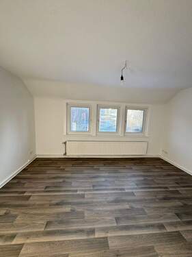 Wohnzimmer Bild 2 - 3 Zimmer Etagenwohnung zur Miete in Clausthal-Zellerfeld