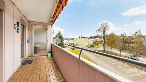 Loggia 2 - 4 Zimmer Etagenwohnung zum Kaufen in Sankt Georgen