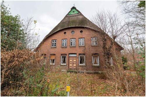 Frontansicht - 9 Zimmer Bauernhaus, Landhaus zum Kaufen in Elmshorn
