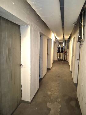 Flur zum Kellerraum - 