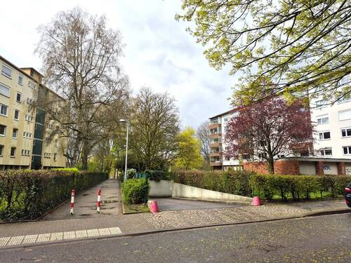 Einfahrt TG-Stellplatz - 