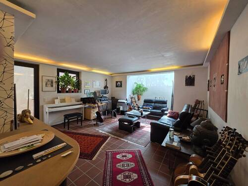Wohnraum KG - 