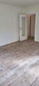 Wohnzimmer frisch gestrichen und neues Laminat - 3 Zimmer Etagenwohnung zur Miete in Neustadt in Holstein