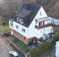 Stilvoll modernisiertes Wohnhaus mit großzügiger Terrasse, Balkon und beeindruckender Aussicht! - Haiger Langenaubach