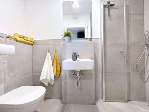 Bad - Doppelhaushälfte mit 145,00 m&sup2; in Hennef (Sieg) zum Kaufen