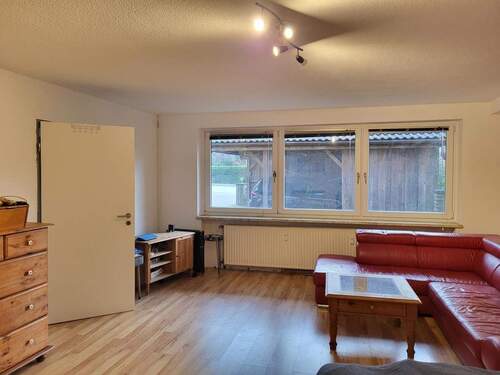 mit oberirdischem Fenster - 