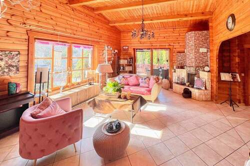 Wohnzimmer - 5 Zimmer Einfamilienhaus in Holle