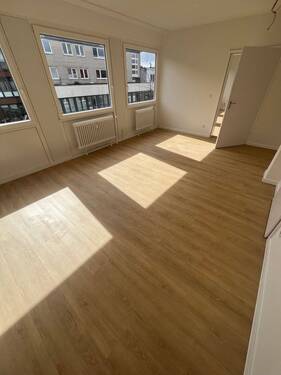 Wohnzimmer - Etagenwohnung mit 85,00 m&sup2; in Hamburg zur Miete