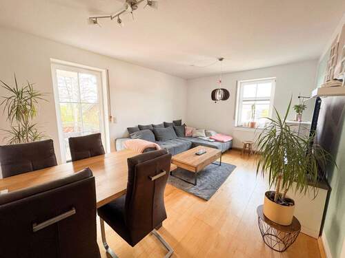Wohn-/Esszimmer - 2 Zimmer Etagenwohnung zum Kaufen in Kaufungen