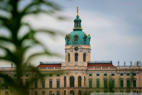 ETW kaufen Charlottenburg - Vacant studio with view to the quiet courtyard near Charlottenburg Palace