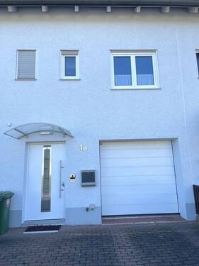 Ihr neues Zuhause - Charmantes Reihenmittelhaus für die Familie in Top-Lage von Rieden