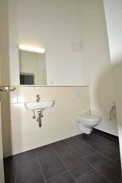 WC - 