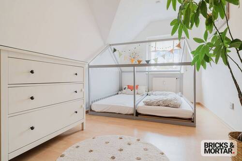 Kinderzimmer - 3 Zimmer Etagenwohnung zum Kaufen in Regenstauf