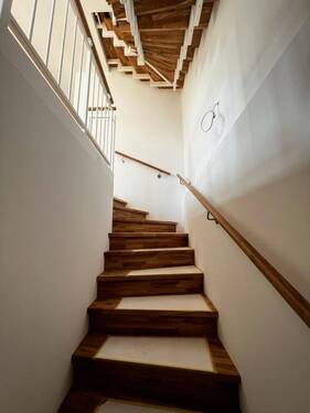 Treppe ins UG - 