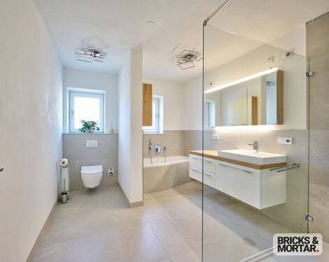 Badezimmer - Vorfreude inklusive! 3,5 Zimmer Wohntraum! Sichern Sie sich Ihre charmante Gartenwohnung von morgen