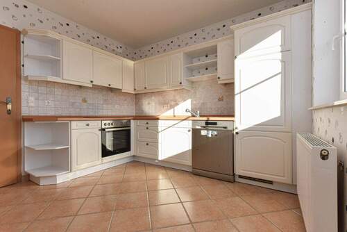 Küche mit EBK & Essecke - 