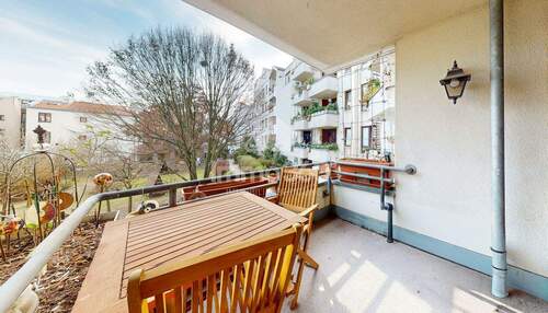 Balkon zum ruhigen Innenhof - 2 Zimmer Etagenwohnung zum Kaufen in Berlin