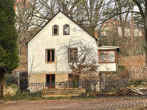 Hausansicht - 5 Zimmer Einfamilienhaus zum Kaufen in Dresden